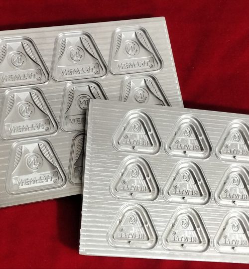 Label Dies 6095732519715146512